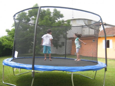 LOCAÇÃO DE BRINQUEDOS 